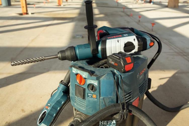 tarvikkeet | 1/2 tuumaa x 16 tuumaa x 21 tuumaa sds-max speedxtreme -vasaraporanterä Bosch SAT62455