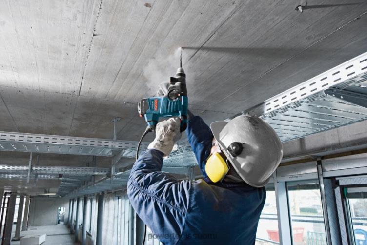 työkalut | 1-1/8 tuuman sds-plus-vasara pikavaihtoistukkajärjestelmällä Bosch SAT62183